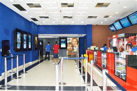 Moviecom Cinemas .